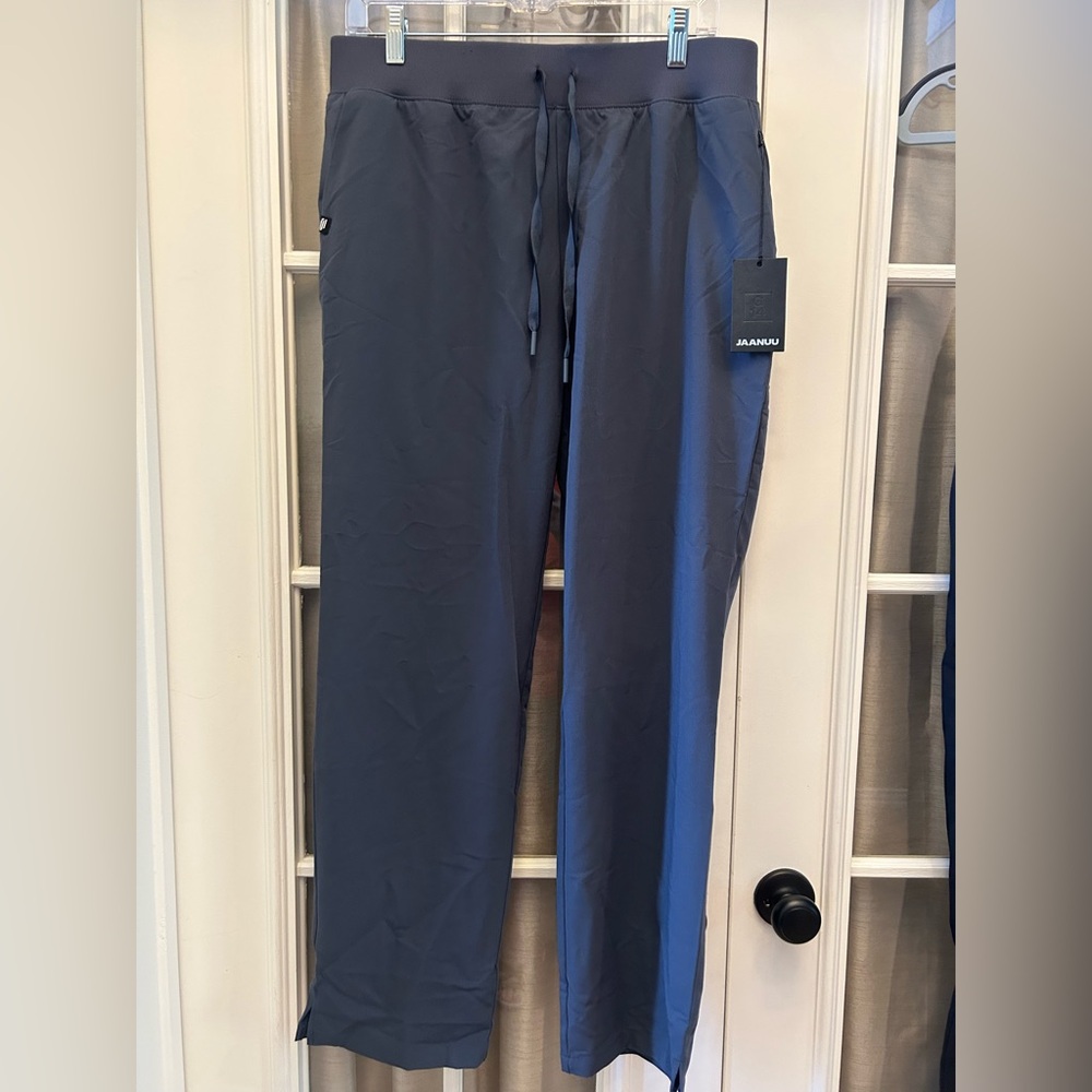 NEW Jaanuu Charcoal Xenia Classic Scrub Pant Size Medium